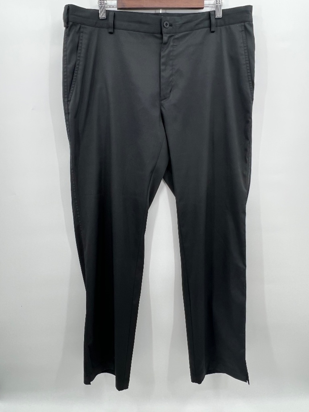 Nike Golf Tech Pants Men's Size 38x32 Black Flat Front Dri-Fit Straight Classic